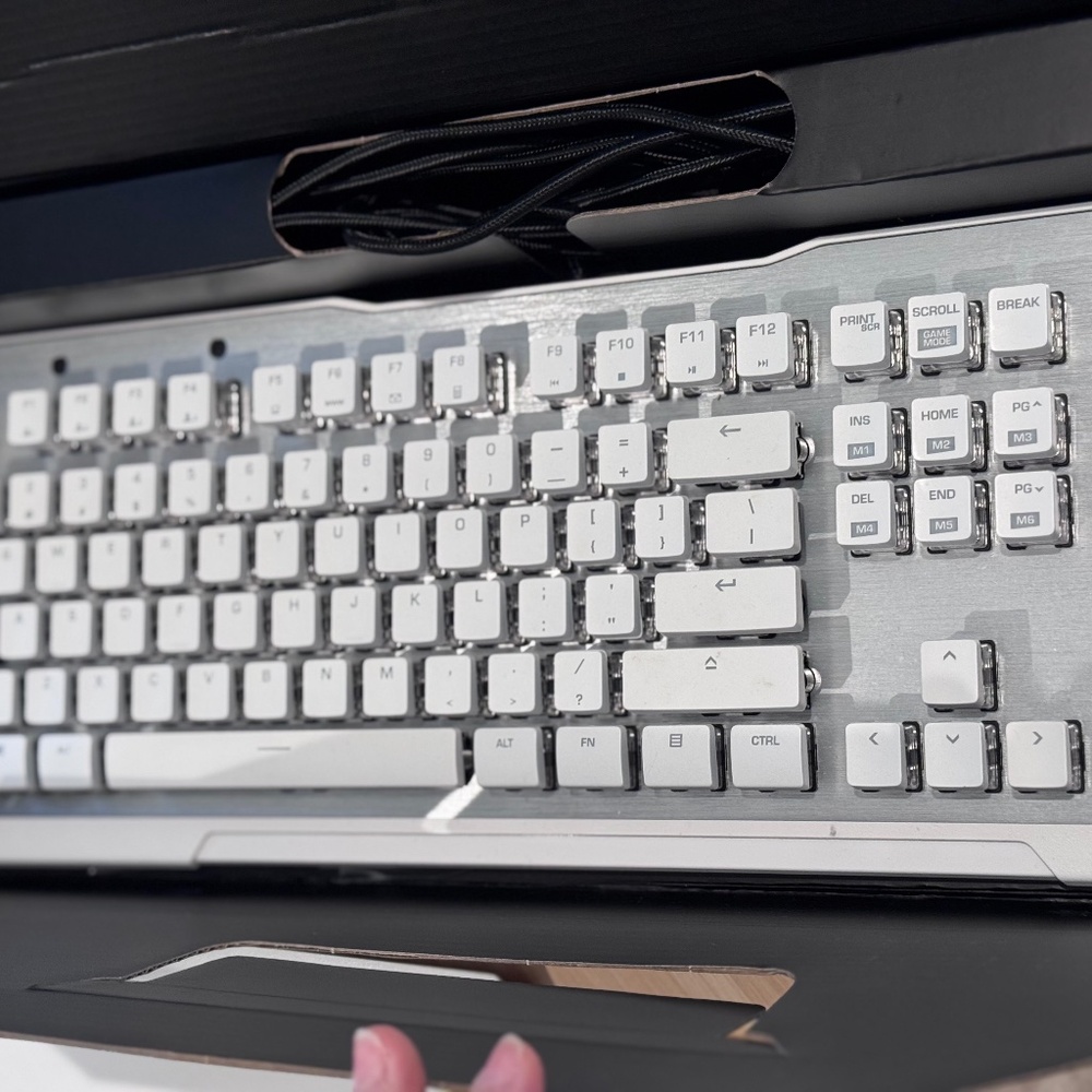 ROCCAT Vulcan 122 AIMO RGB Mechanical Gaming Keyboard